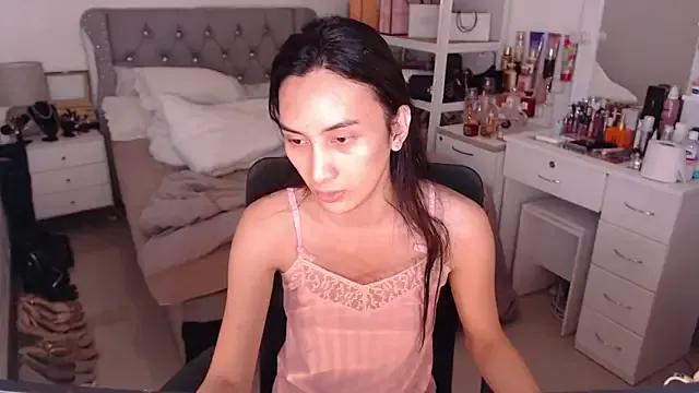 Kyliehendrix from StripChat is Freechat