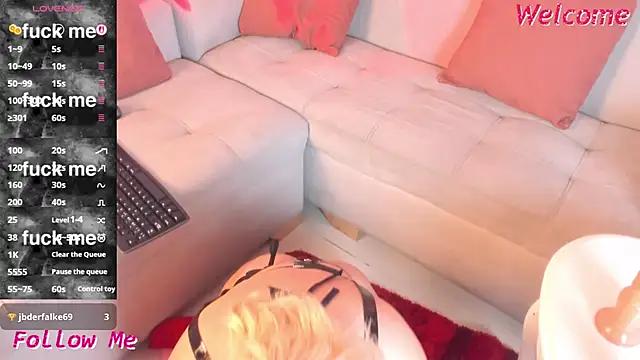 lady_noize from StripChat is Freechat