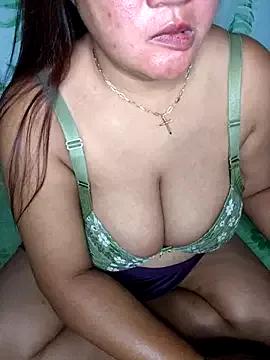lady_rosie from StripChat is Freechat