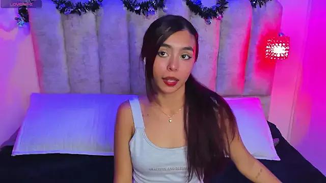lanna_brunette from StripChat is Freechat