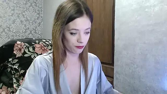 LauraBlan from StripChat is Freechat