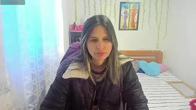lauren_ashlee from StripChat is Freechat