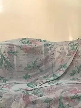 Layla_lolo from StripChat is Freechat