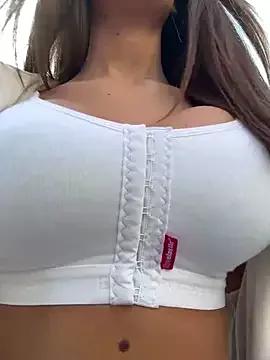 LaylaKristall from StripChat is Freechat