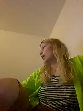 LexiSlimVIbe from StripChat is Freechat