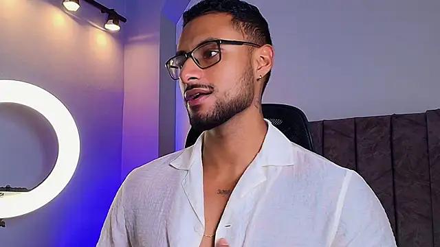 LiamGarcia1 from StripChat is Freechat