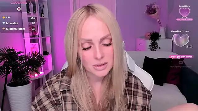 Checkout the world of free chat sex and chat with our steamy slutz, bringing your cherished characters to life with authentic outfits and live productions.