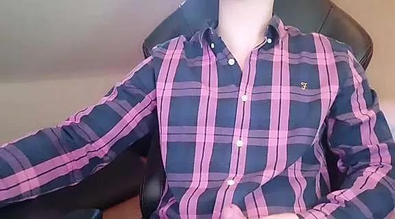 lil_beelzebub from StripChat