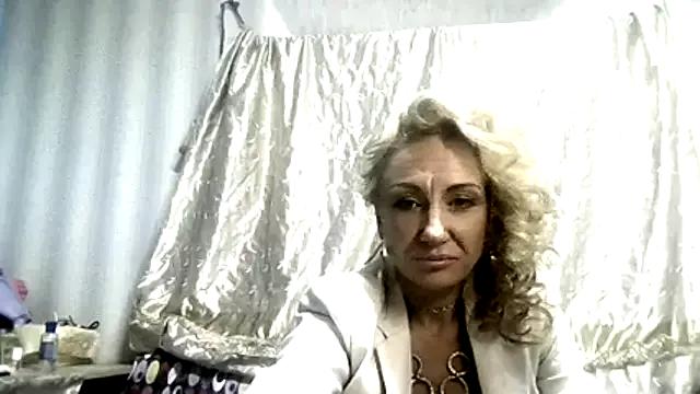 LilaniLoverx from StripChat is Freechat