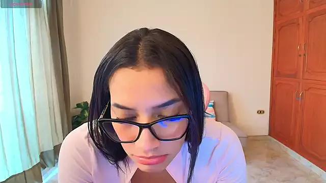 lili_jade222 from StripChat is Freechat