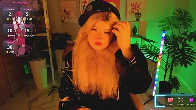 LilithNelson from StripChat is Freechat