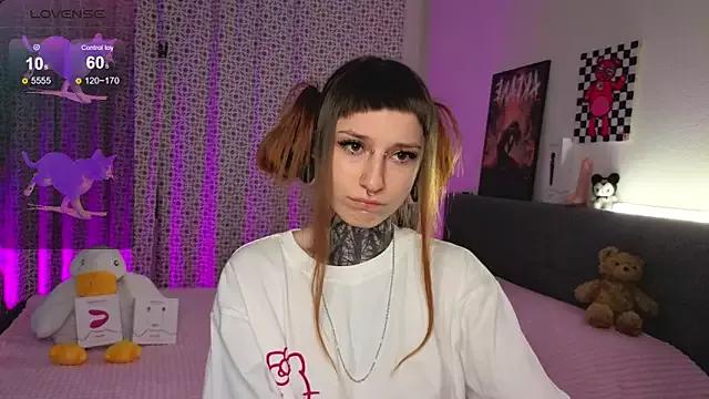 LilithPoison from StripChat is Freechat