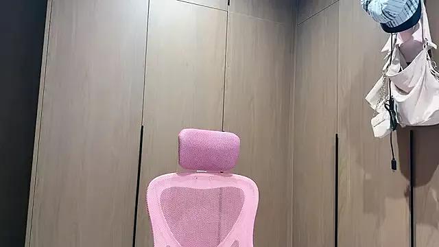 Lilium-520 from StripChat is Freechat