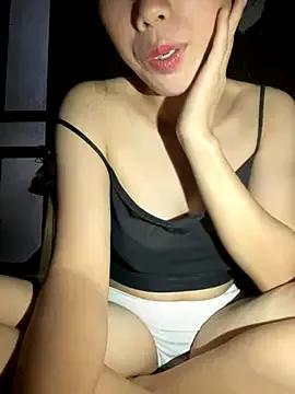 Lily-2k from StripChat is Freechat