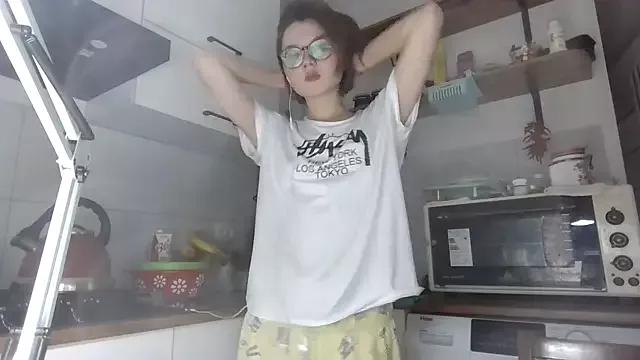 LilysTaylor from StripChat is Freechat