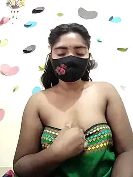 Lina-Rose from StripChat is Freechat