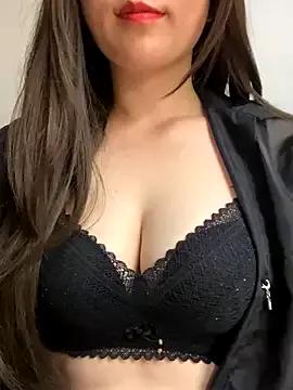 Linda288 from StripChat is Freechat
