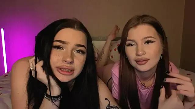 LisaAndDenis from StripChat is Freechat