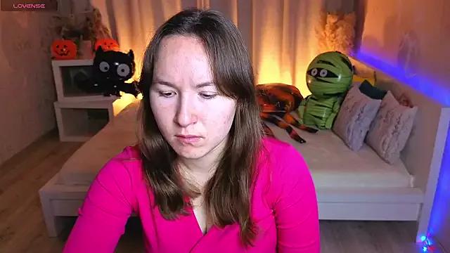 Little_doll_meow from StripChat is Freechat