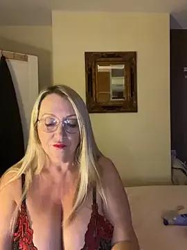 Littleangeleyes from StripChat is Freechat