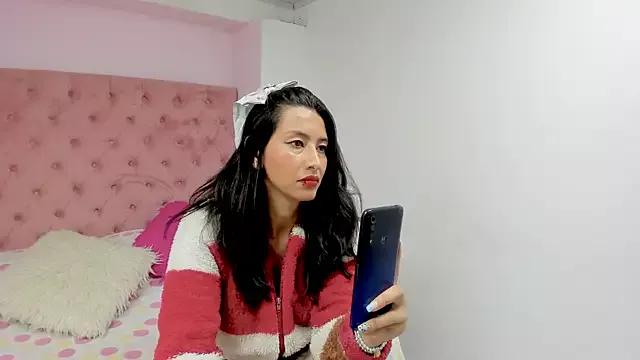 LolaVoss from StripChat is Freechat