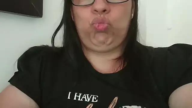 Lorena_amaranto25 from StripChat is Freechat