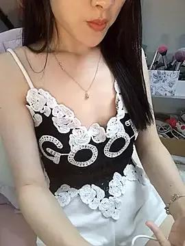 Lovely_kute from StripChat is Freechat