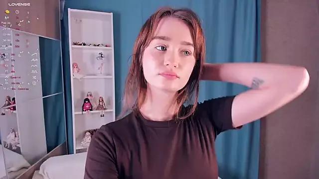 lovelyalivia from StripChat is Freechat
