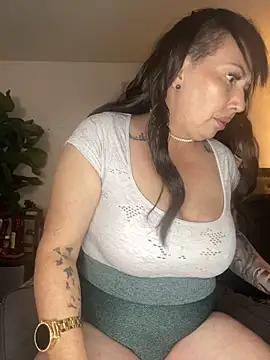 LOVELYBREEANNA143 from StripChat is Freechat