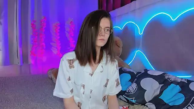 LovelyDeisy from StripChat is Freechat