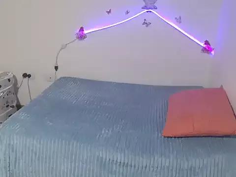 lucixs from StripChat is Freechat