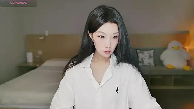 Lucky-baby from StripChat is Freechat