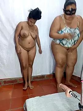 Lucky-hot-girls from StripChat is Freechat