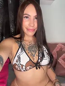 Lucyfer_ from StripChat is Freechat