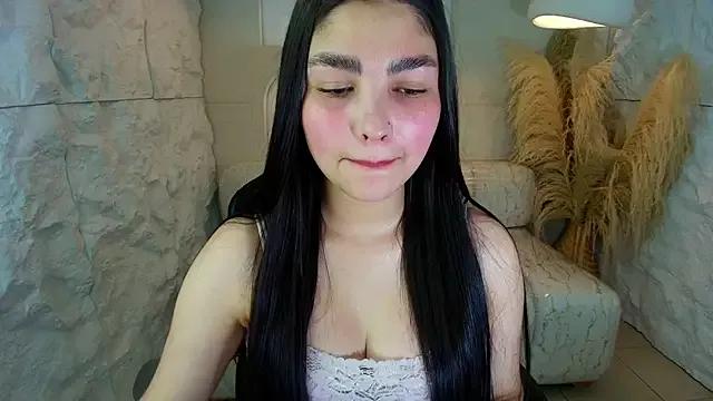 luna__r from StripChat is Freechat