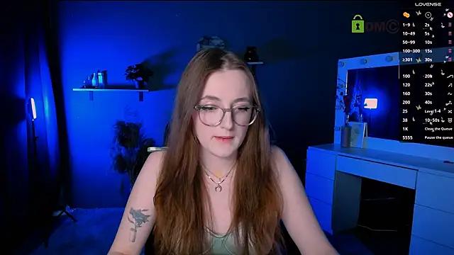 luna_berryy from StripChat is Freechat