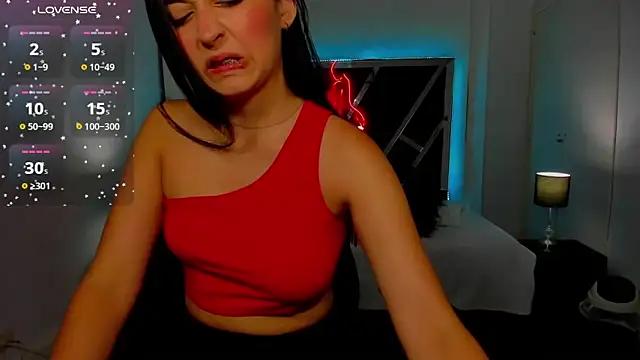 luna_girls from StripChat is Freechat