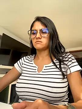 Luna_Velvet1 from StripChat is Freechat