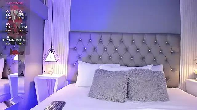 LunaBloomn from StripChat is Freechat