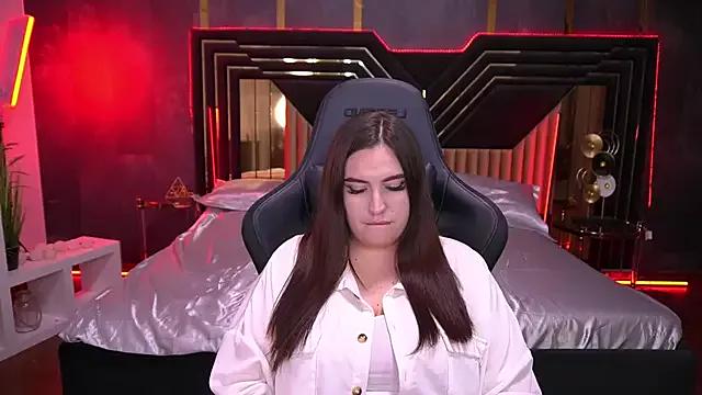 LunaPearll from StripChat is Freechat