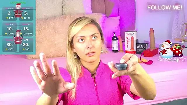 Lunitaa_Diva from StripChat is Freechat