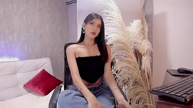 maddy_cooper_ from StripChat is Freechat