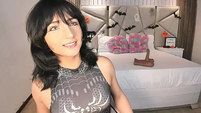 Maddy_XOXO_HOT from StripChat is Freechat