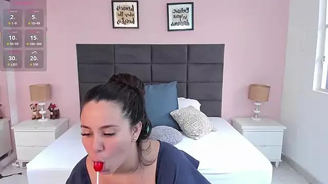 MadisonJenner from StripChat is Freechat