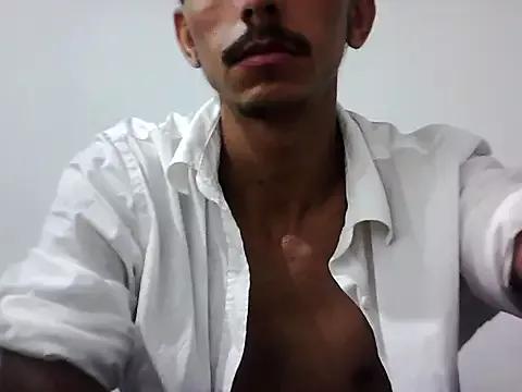 MagrinhoSaradoo from StripChat is Freechat