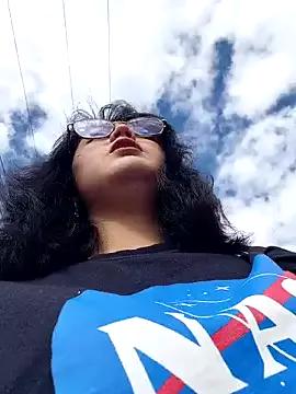 mari_98 from StripChat is Freechat