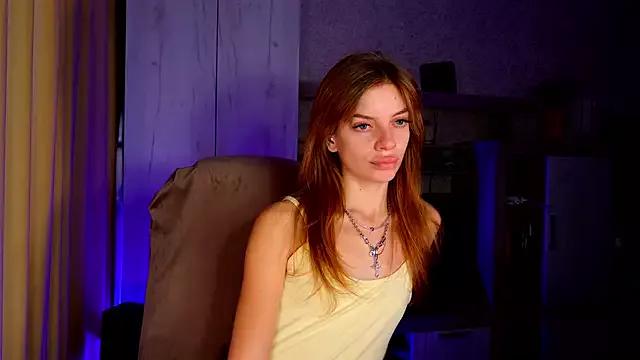 mari__papi from StripChat is Freechat