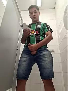 Martinhub-69 from StripChat is Freechat