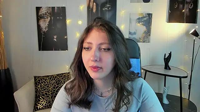 Mary_Miiller from StripChat is Freechat