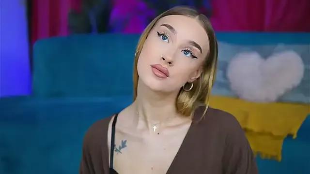 MaryJ_Watson from StripChat is Freechat